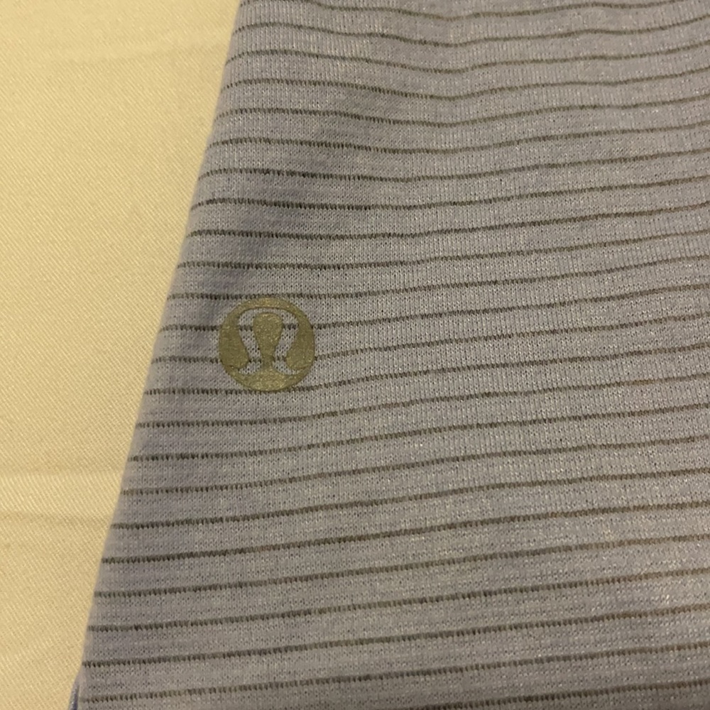 LULULEMON VIOLET RACERBACK - Picture 3 of 3